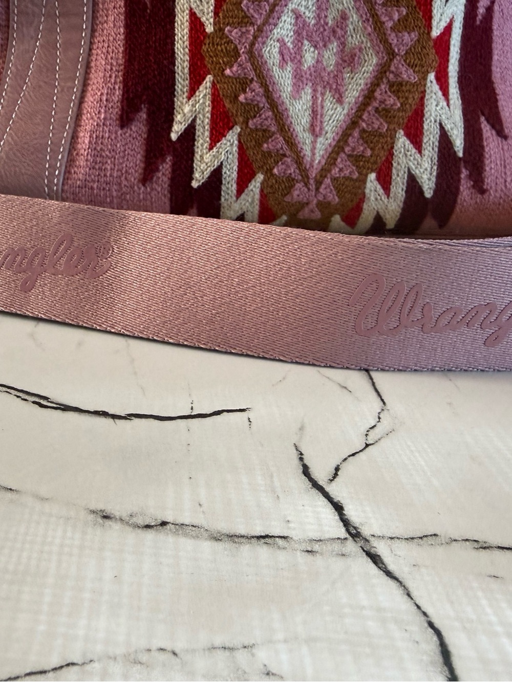 Wrangler Pink Aztec tapestry Duffle weekender bag Montana West - Picture 6 of 11